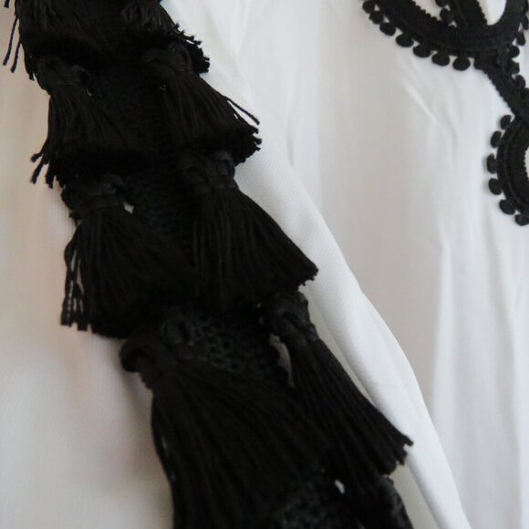 ANDREW GN F19 White Black Tassel Cut Out Embroidered White Black Top - Sz US 4 - Picture 9 of 16